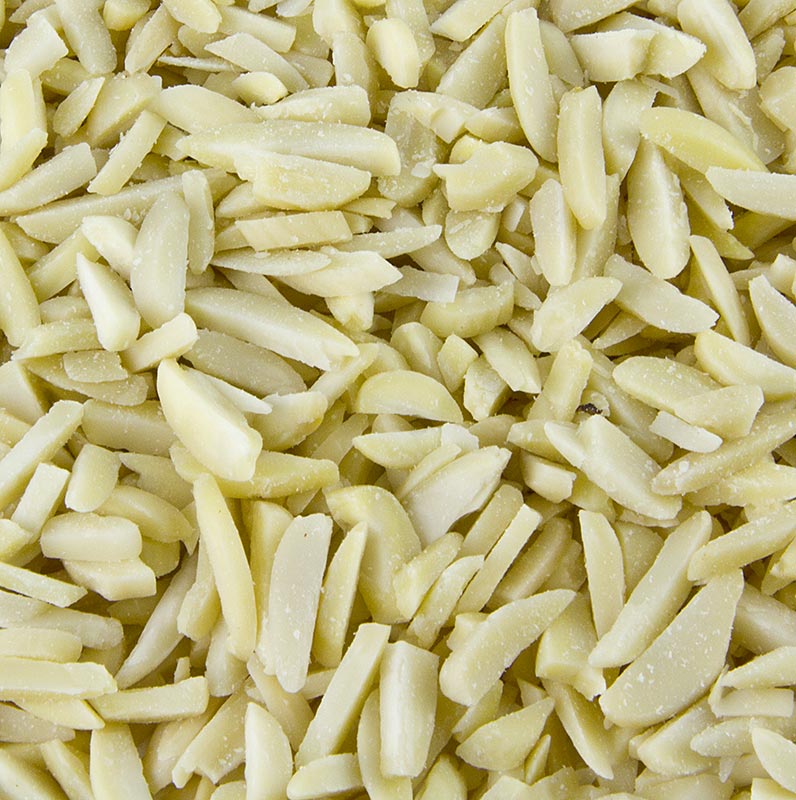 Afbeelding van een verpakking van 2,5 kg gespleten amandelen, perfect om te gebruiken in bakken, koken en als gezonde snack