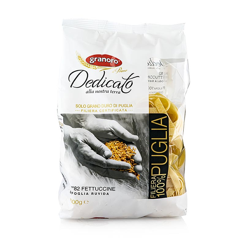 Lang, plat lintpasta nestjes van Granoro fettuccine, nr 82, 500 g