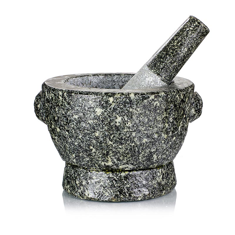 Stenen mortel met een buitendiameter van 16,5 cm en een binnendiameter van 12 cm, een hoogte van 11 cm en een gewicht van ongeveer 4 kg, 1 stuk